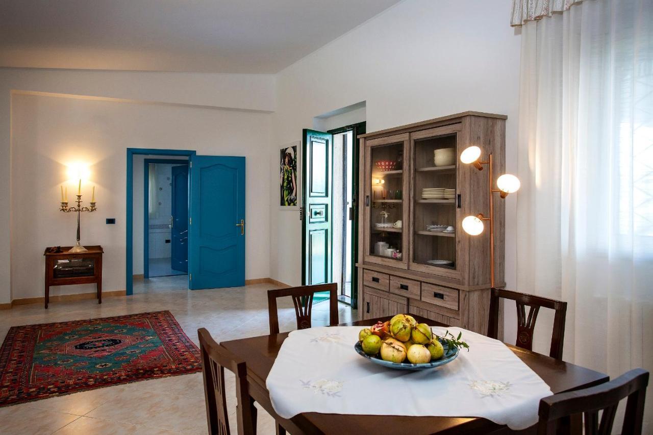 Villa Eva Crispiano Eksteriør billede