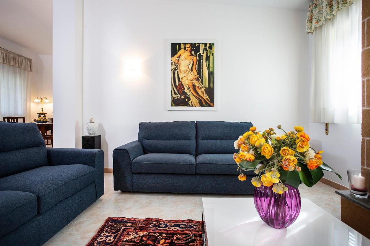 Villa Eva Crispiano Eksteriør billede